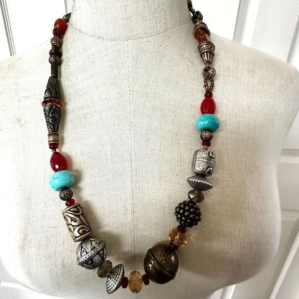 Chico’s lindella beaded necklace